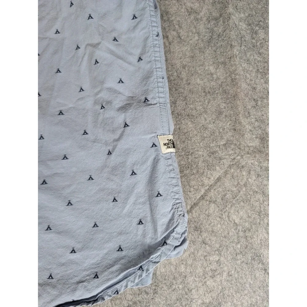 The North Face Mens Short Sleeve Button Down Shirt Blue Teepee Print XL‎